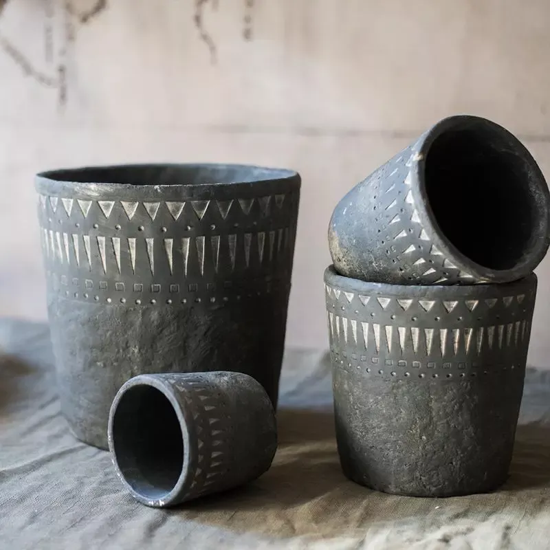 Black Planter With Geometric Design – Various Sizes