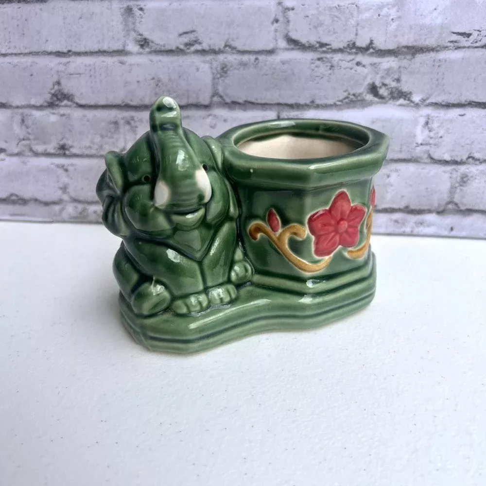 Elephant Mini Planter – Charming Decorative Small Garden Pot