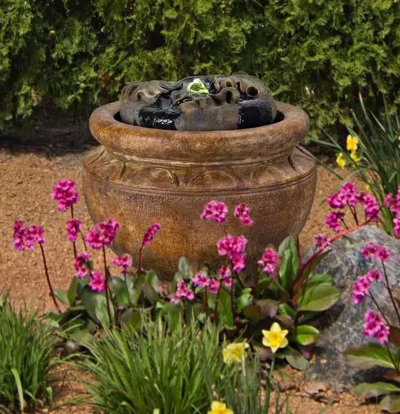 MAPLE LEAF PATIO BUBBLER FOUNTAIN