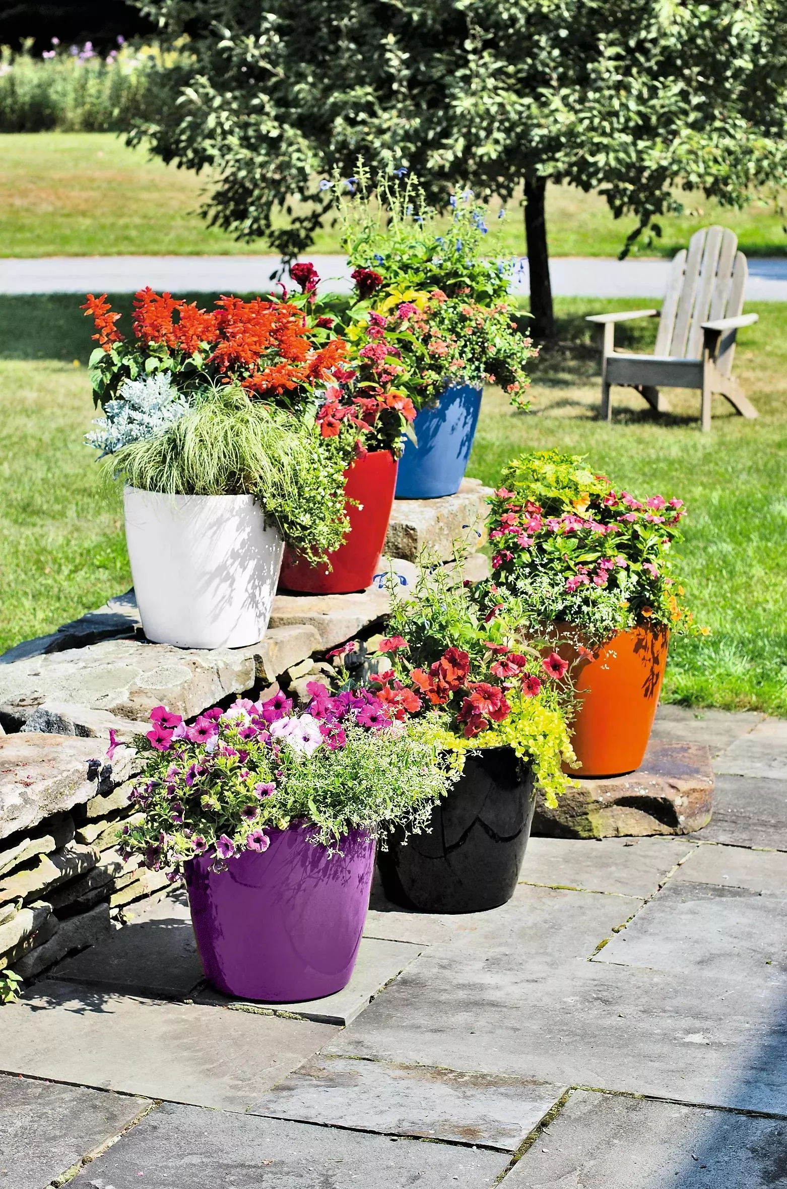 Viva™ Round Self-Watering Rolling Planter, 14″ Diameter