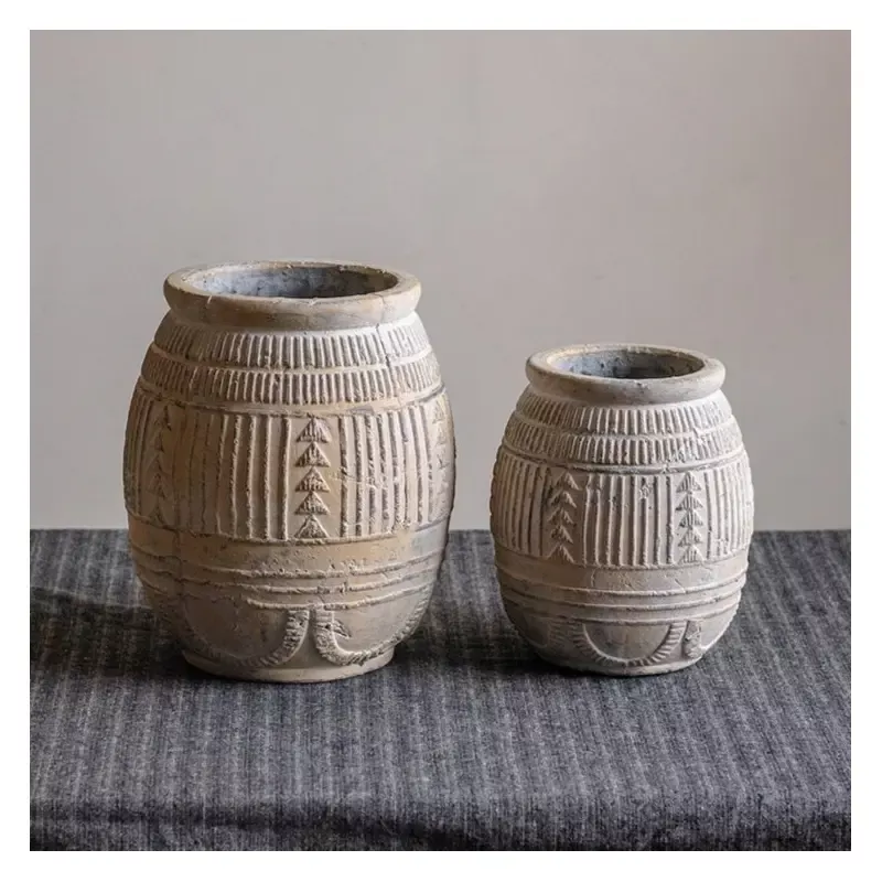 Yukun Tribal Design Stoneware Planter – Various Sizes
